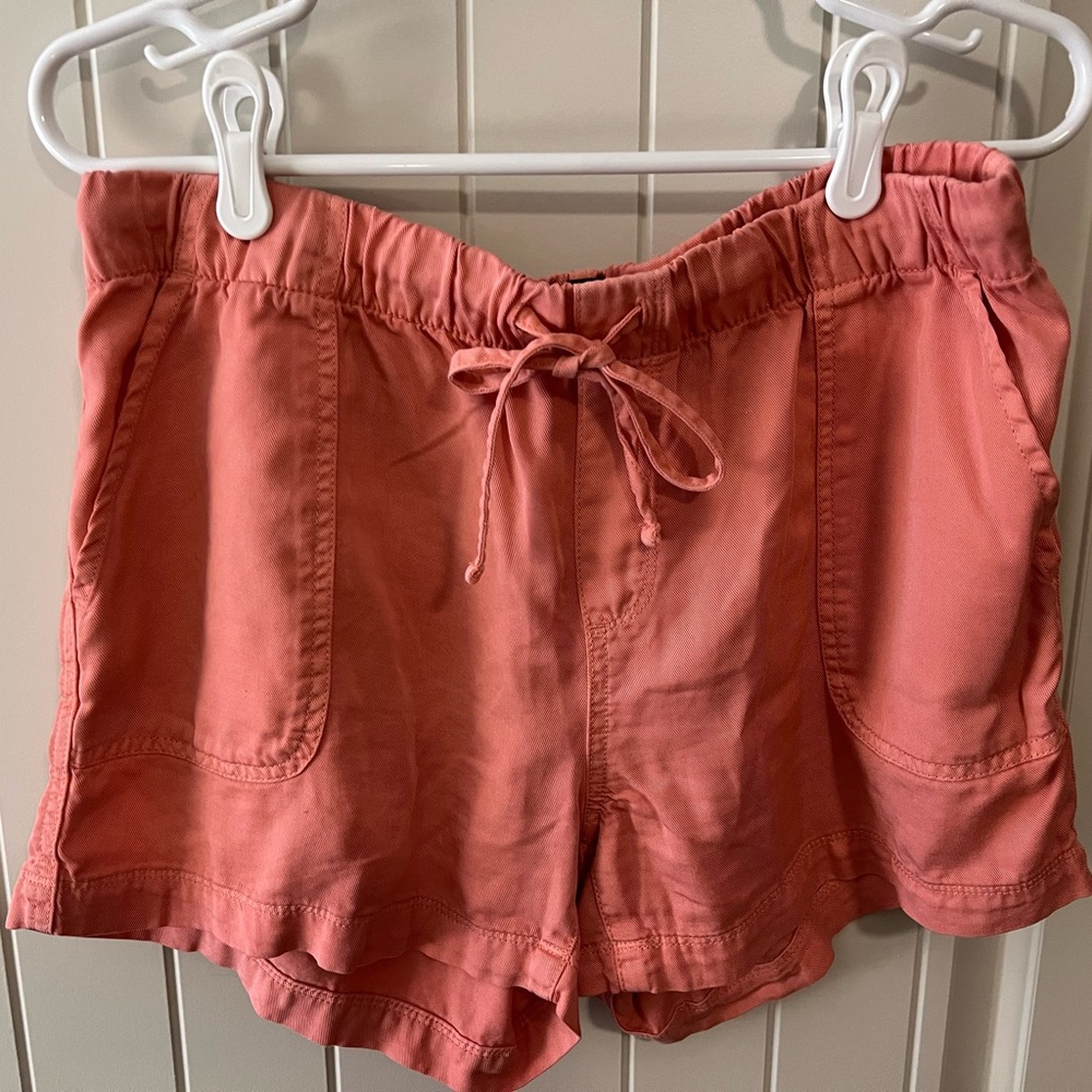 GAP shorts size M